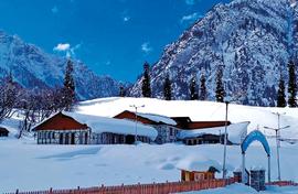 Sonamarg’s snowy slopes are where the new action is
