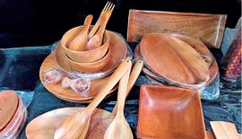 Tableware from neem 
