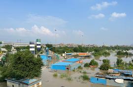 Floodplains belong to rivers